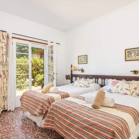 Rustic Garden Minorcan Style With Private Pool And Sea Lodge
